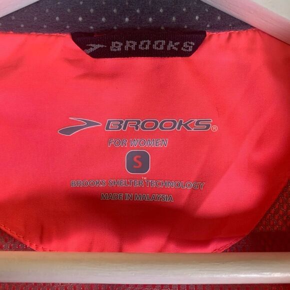 Brooks Night Life Essential Appeal Running Jacket Women's small Reflective pink - Picture 4 of 8